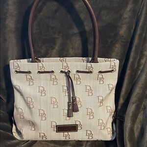 VINTAGE DOONEY BOURKE DB SIGNATURE CANVAS LINE Y2K